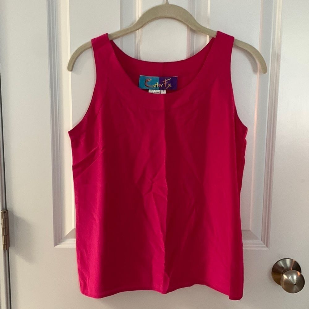 Magenta Silk Sleeveless Top‎